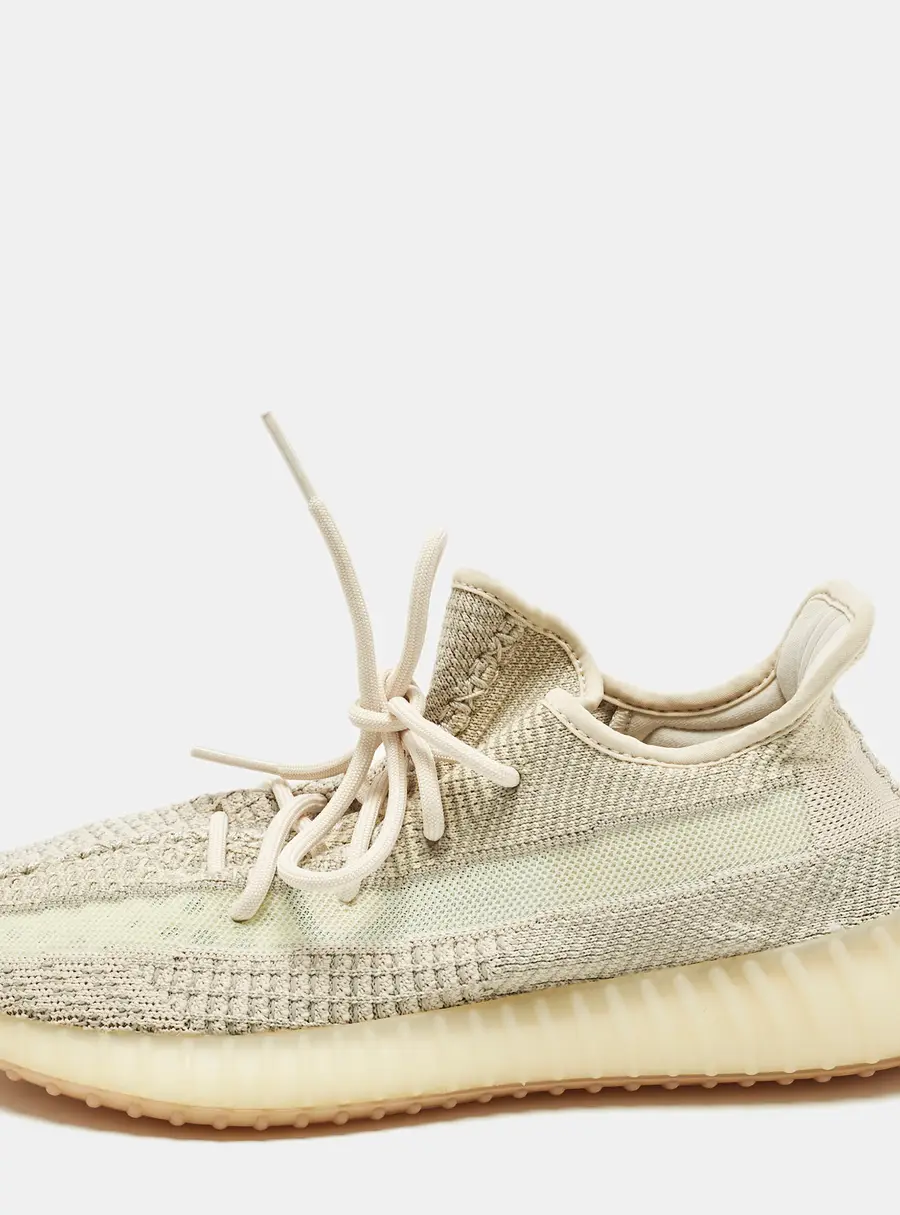 Yeezy x Adidas Boost 350 V2 Size 44 Beige Knit Fabric Low Top Sneakers