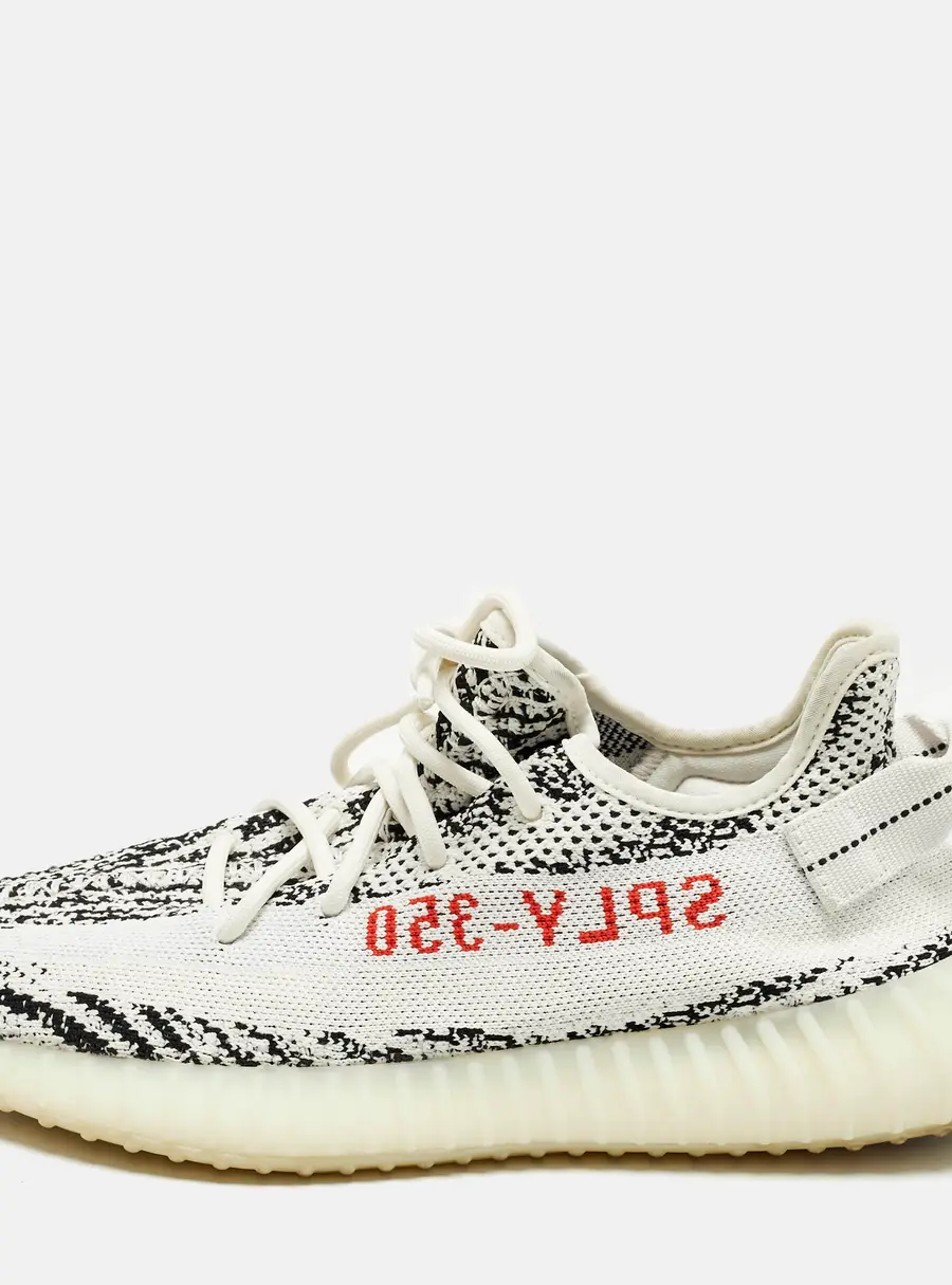 Yeezy x Adidas Boost 350 V2 Zebra Size 43.5 White/Black Knit Fabric Low Top Sneakers