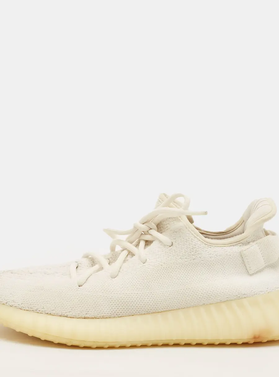 Yeezy x Adidas Boost 350 V2 Size 44 White Knit Fabric Low Top Sneakers