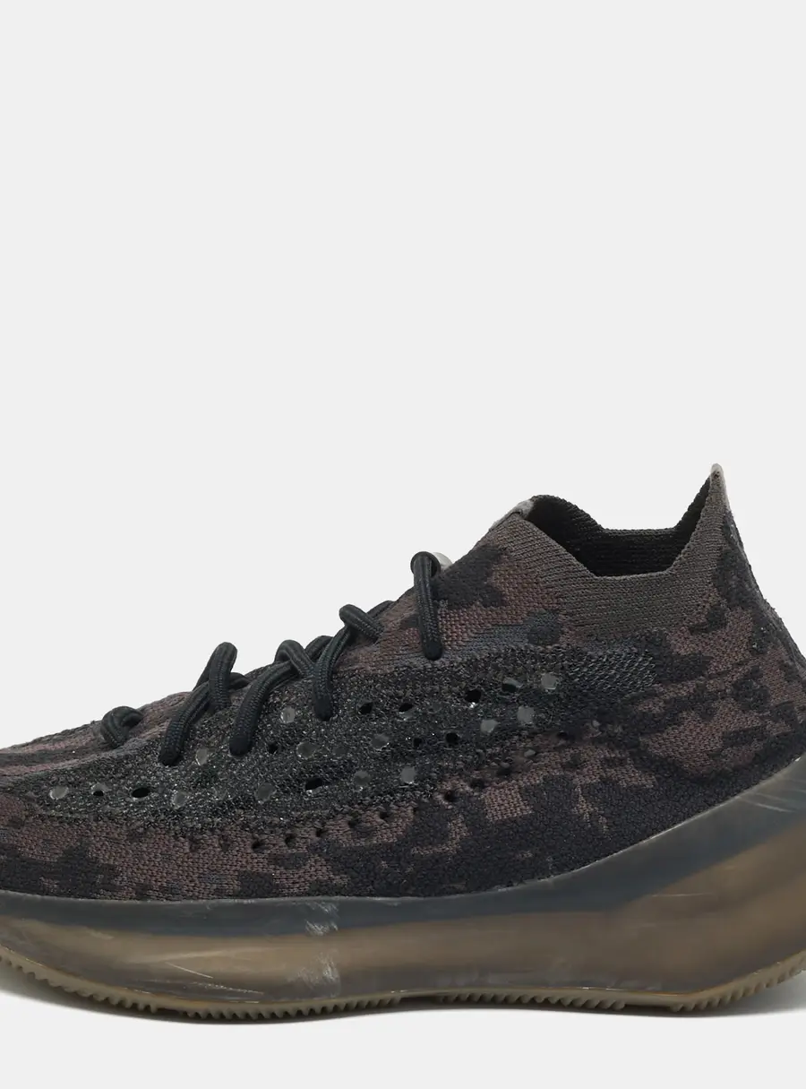 Yeezy x Adidas Boost 380 Onyx Size 40 2/3 Black/Brown Knit Fabric Low Top Sneakers