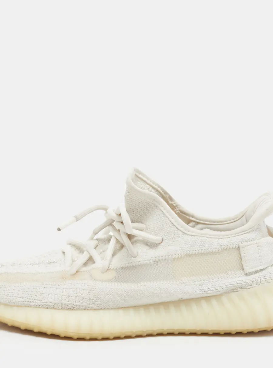 Yeezy x Adidas Boost 350 V2 Size 41.5 White Knit Fabric Low Top Sneakers