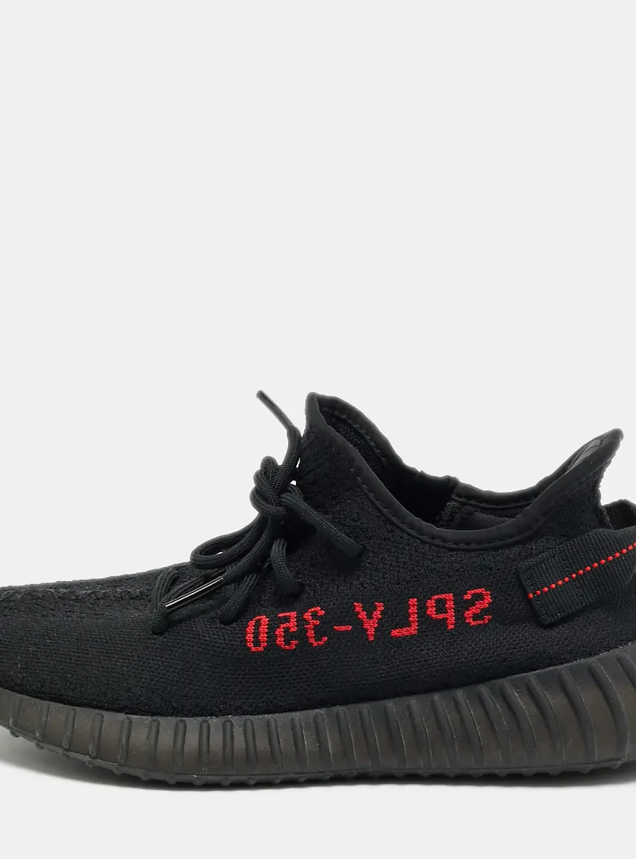 Yeezy x Adidas Boost 350 V2 Bred Size 42 Black Knit Fabric Low Top Sneakers