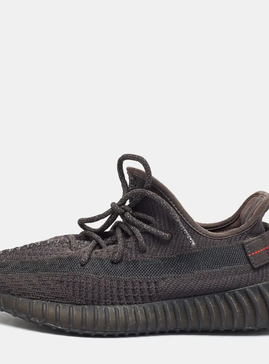 Yeezy x Adidas Boost 350 V2 Black (Non-Reflective) Size 42 2/3 Black Knit Fabric Low Top Sneakers