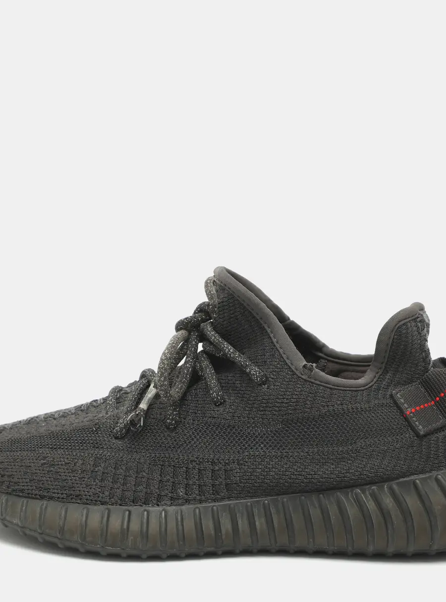 Yeezy x Adidas Boost 350 V2 Size 38.5 Black Knit Fabric Low Top Sneakers
