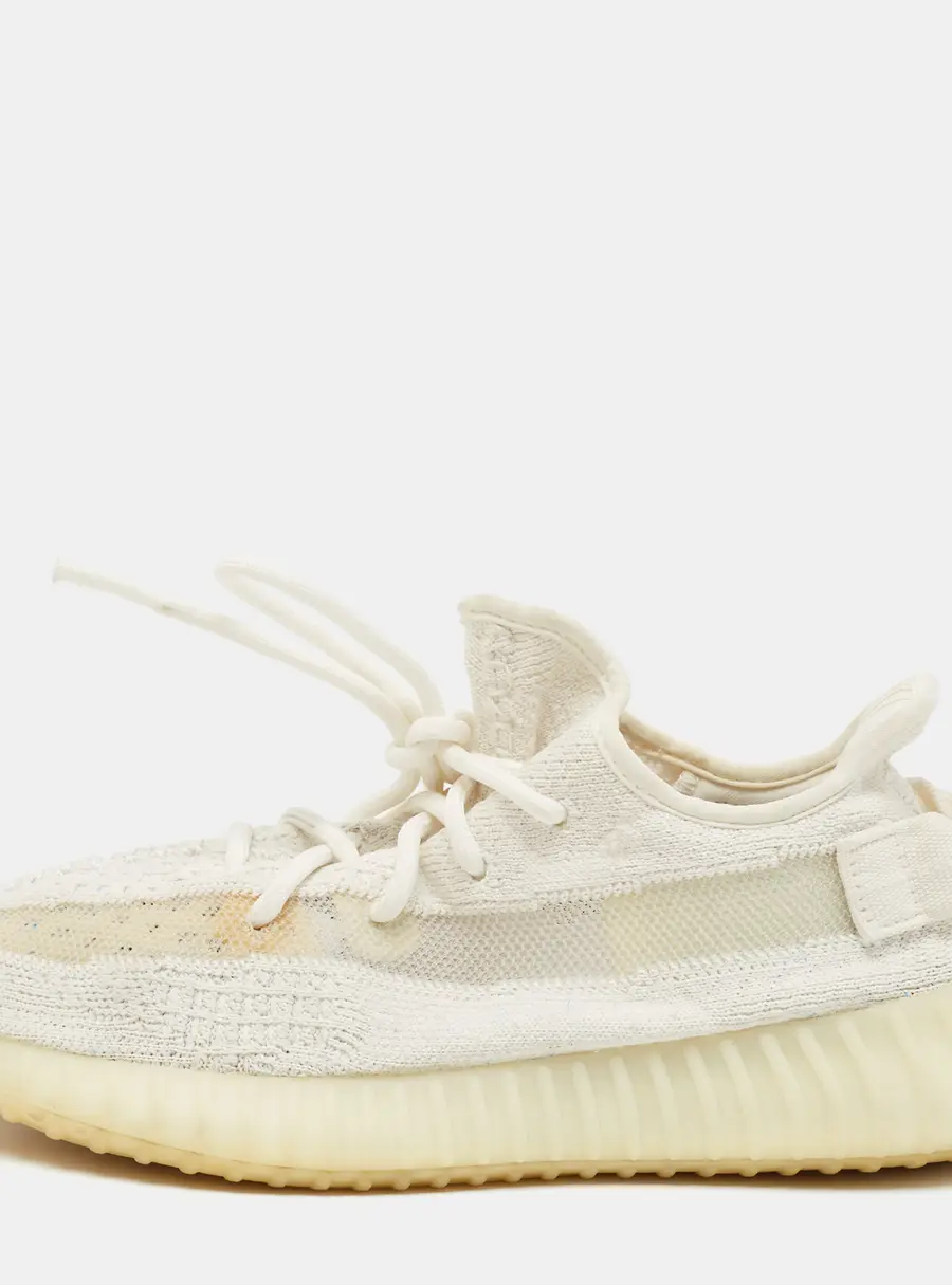 Yeezy x Adidas Boost 350 V2 Bone Size 40 White Knit Fabric Low Top Sneakers