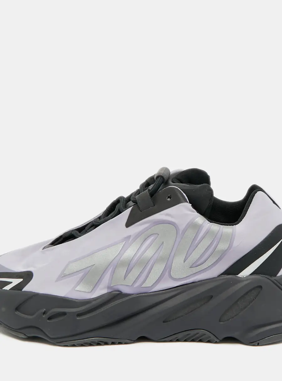 Yeezy x Adidas Boost 700 MNVN Size 41.5 Geode/Black Nylon Low Top Sneakers