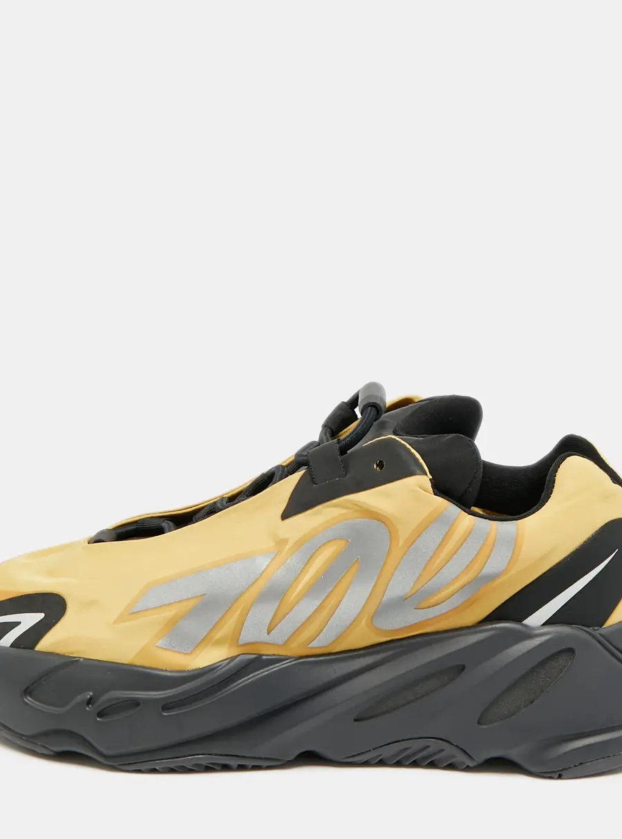 Yeezy x Adidas Boost 700 MNVN Size 41.5 Honey Flux Nylon Low Top Sneakers