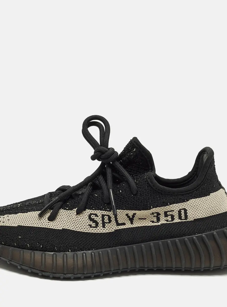 Yeezy x Adidas Boost 350 V2 Core Black White Size 40 Black Knit Fabric Low Top Sneakers