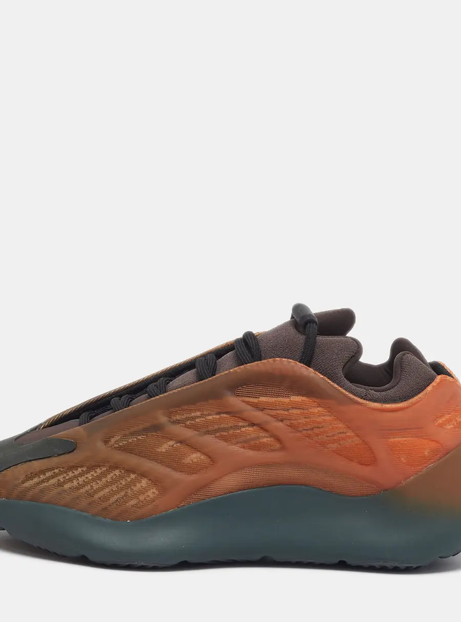 Yeezy x Adidas Yeezy 700 Size 42 Tricolor Fabric and Rubber Copper Fade Low Top Sneakers