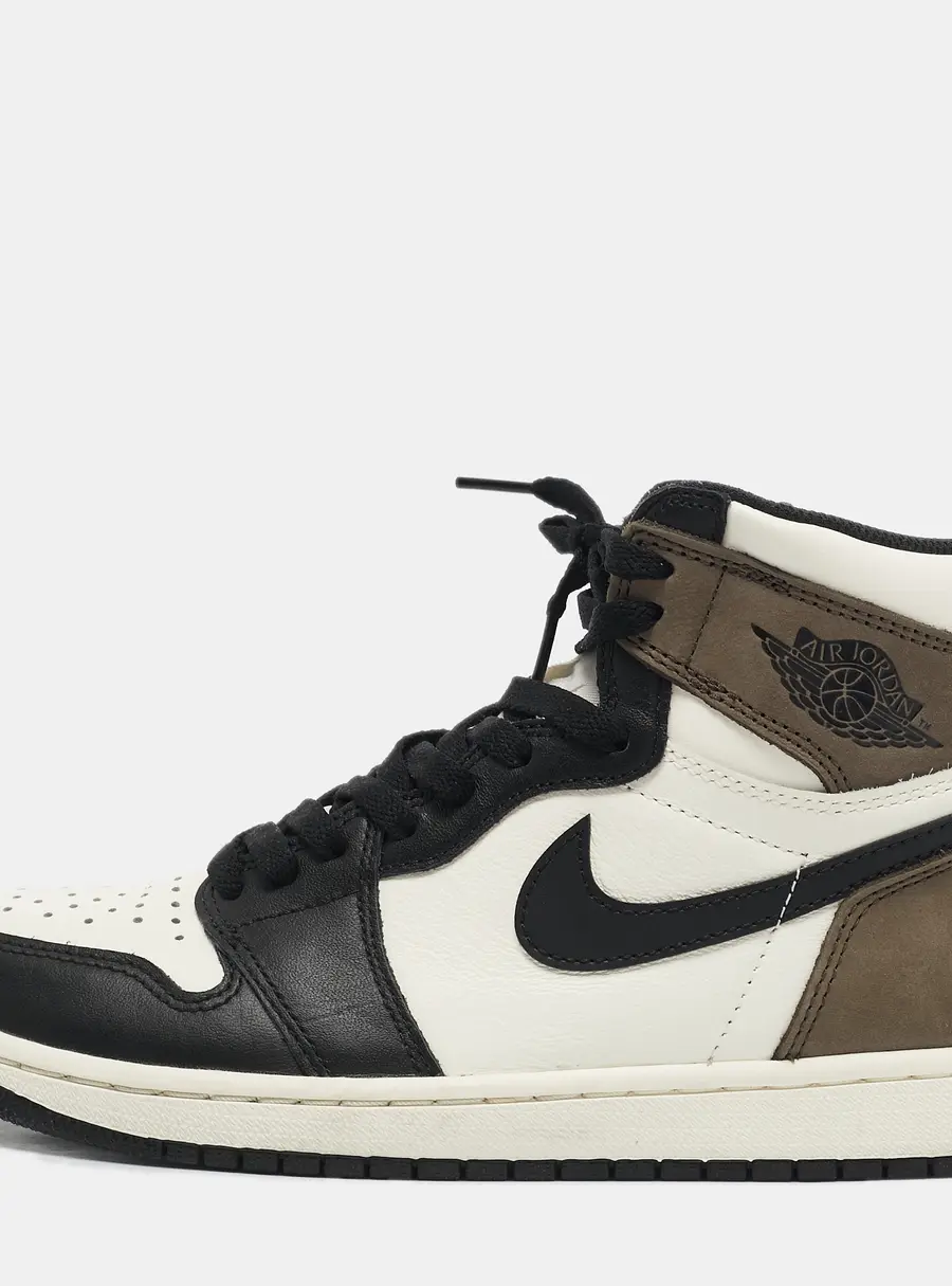 Air Jordans Tricolor Leather Jordan 1 Retro High OG Sneakers Size 41
