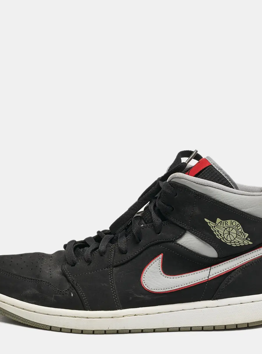 Air Jordans Black/Grey Durabuck and Leather Jordan 1 Mid Black Particle Grey Gym Red Sneakers Size 45.5