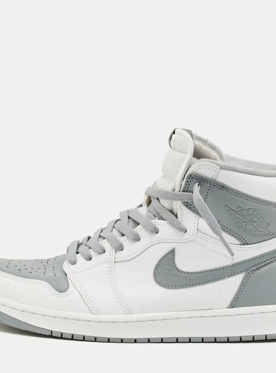 Air Jordans Jordan 1 Retro OG Stealth Size 46 White/Grey Leather High Top Sneakers