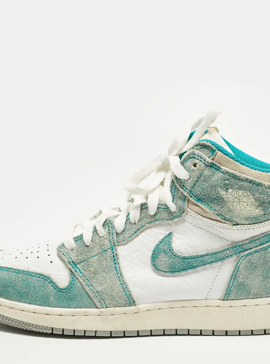 Air Jordans 1 Retro High Turbo Green Size 47 Green/White Suede and Leather High Top Sneakers