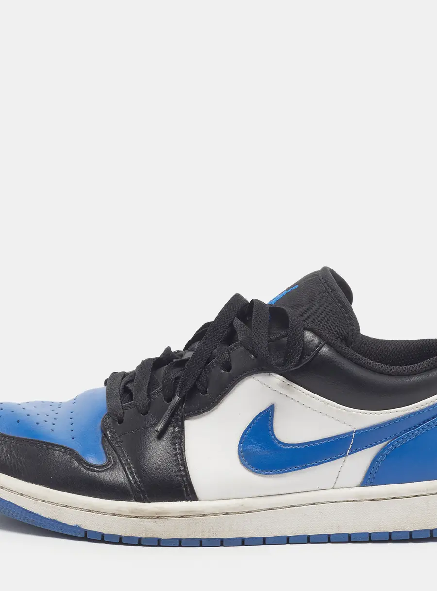 Air Jordans 1 Alternate Royal Toe Size 42 Tricolor Leather Low Top Sneakers
