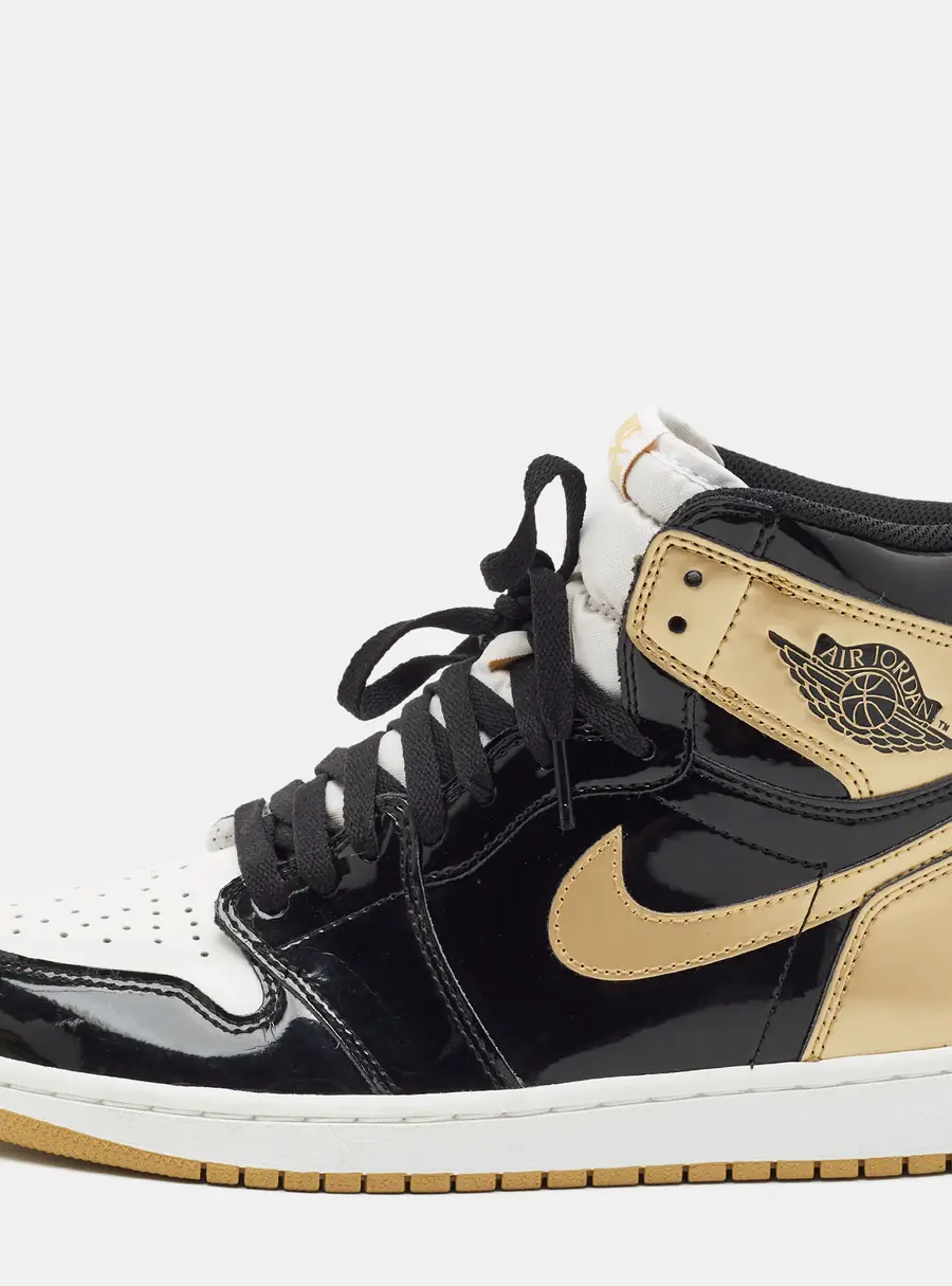 Air Jordans Jordan 1 Retro Gold Top 3 Size 42.5 Multicolor Patent Leather High Top Sneakers