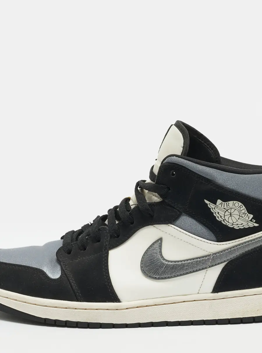 Air Jordans Jordan 1 Mid SE Size 45.5 Tricolor Fabric and Nubuck Leather High Top Sneakers