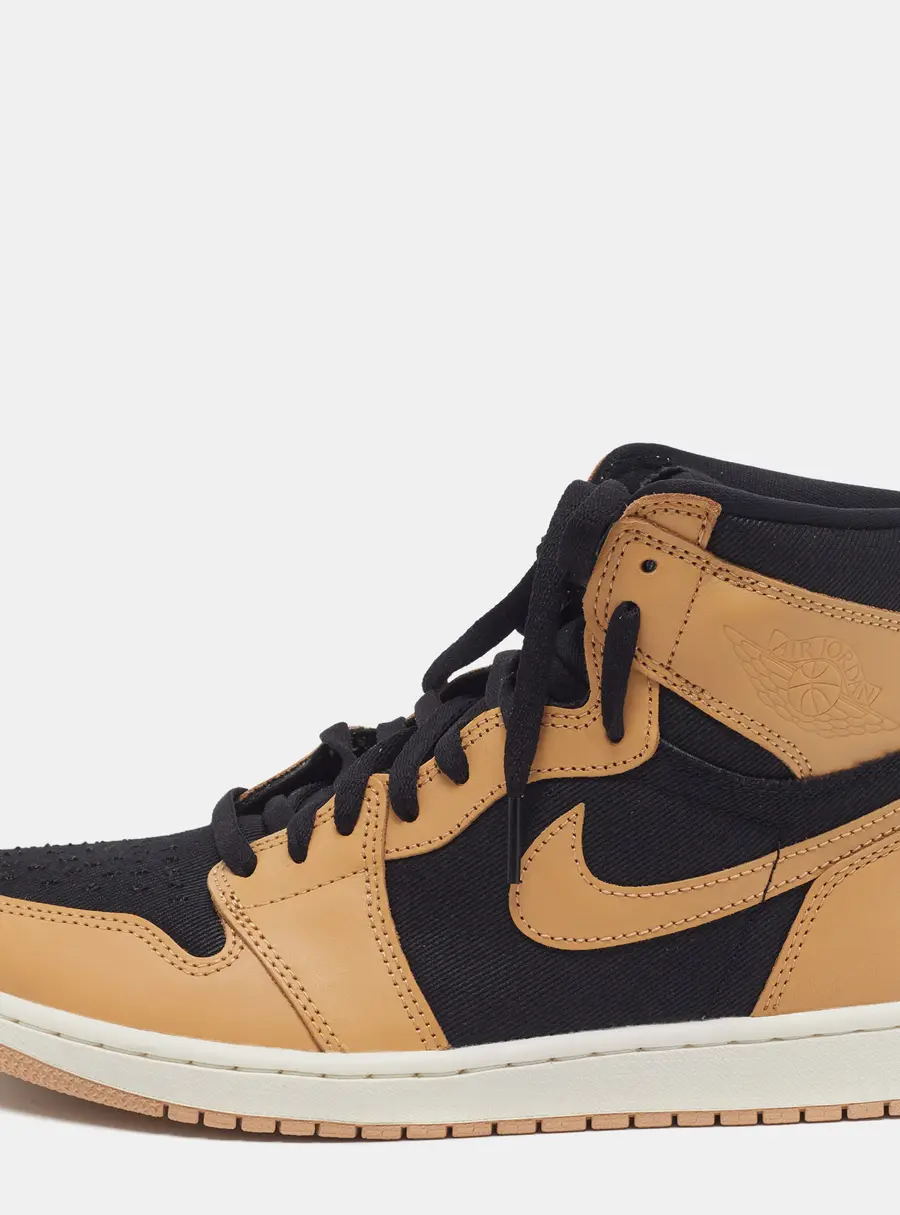 Air Jordans Jordan 1 Retro OG Heirloom Size 44 Beige/Black Leather and Canvas High Top Sneakers