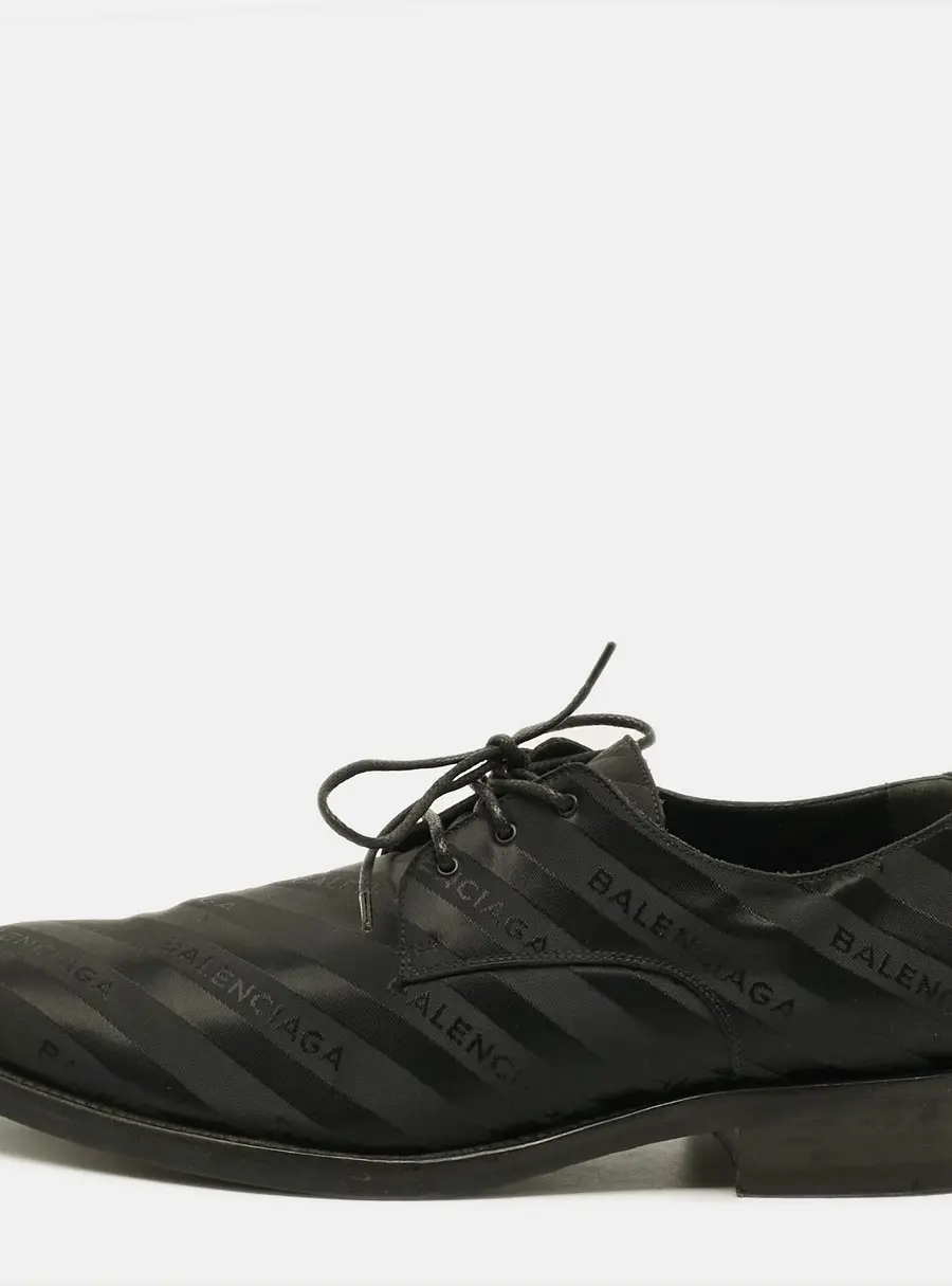 Balenciaga Size 42 Black Canvas Lace Up Derby