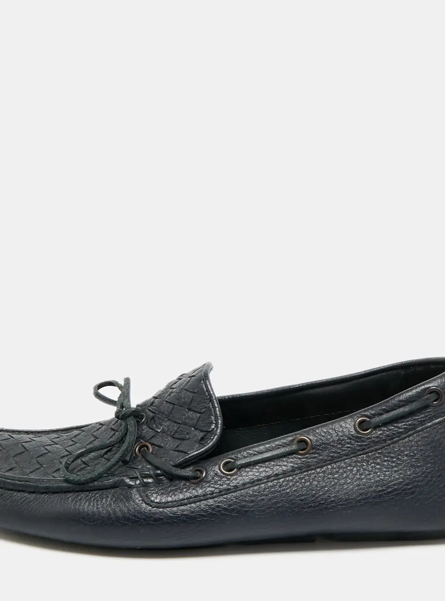 Bottega Veneta Intrecciato Size 41 Navy Blue Intrecciato Leather Bow Slip On Loafers