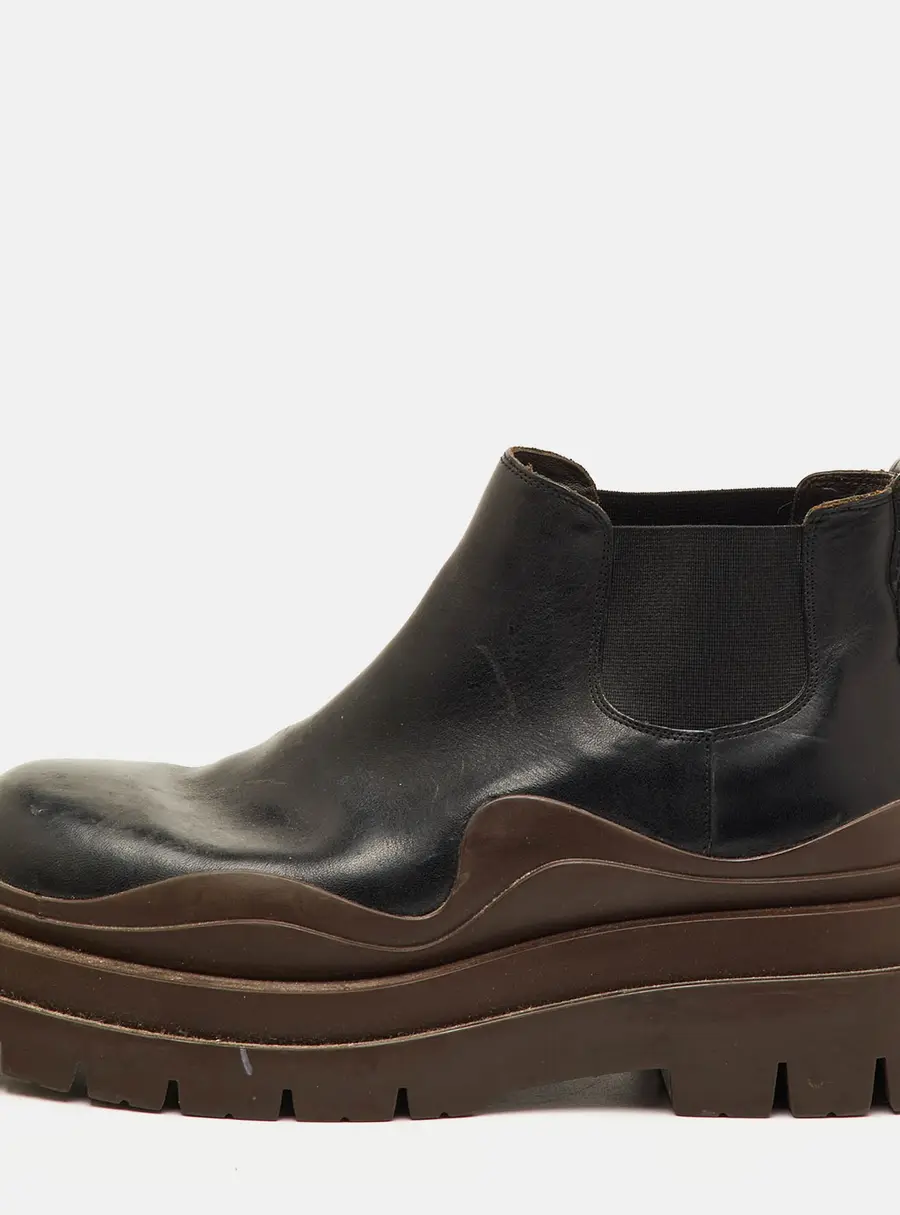 Bottega Veneta Size 38 Black Leather Ankle Platform Chelsea Boots