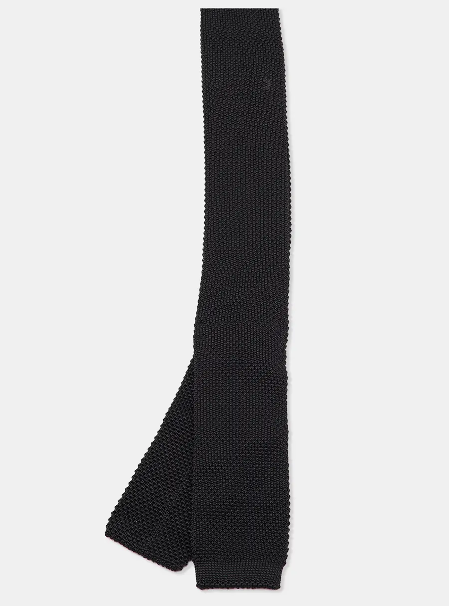 Burberry Black Silk Knit Skinny Tie