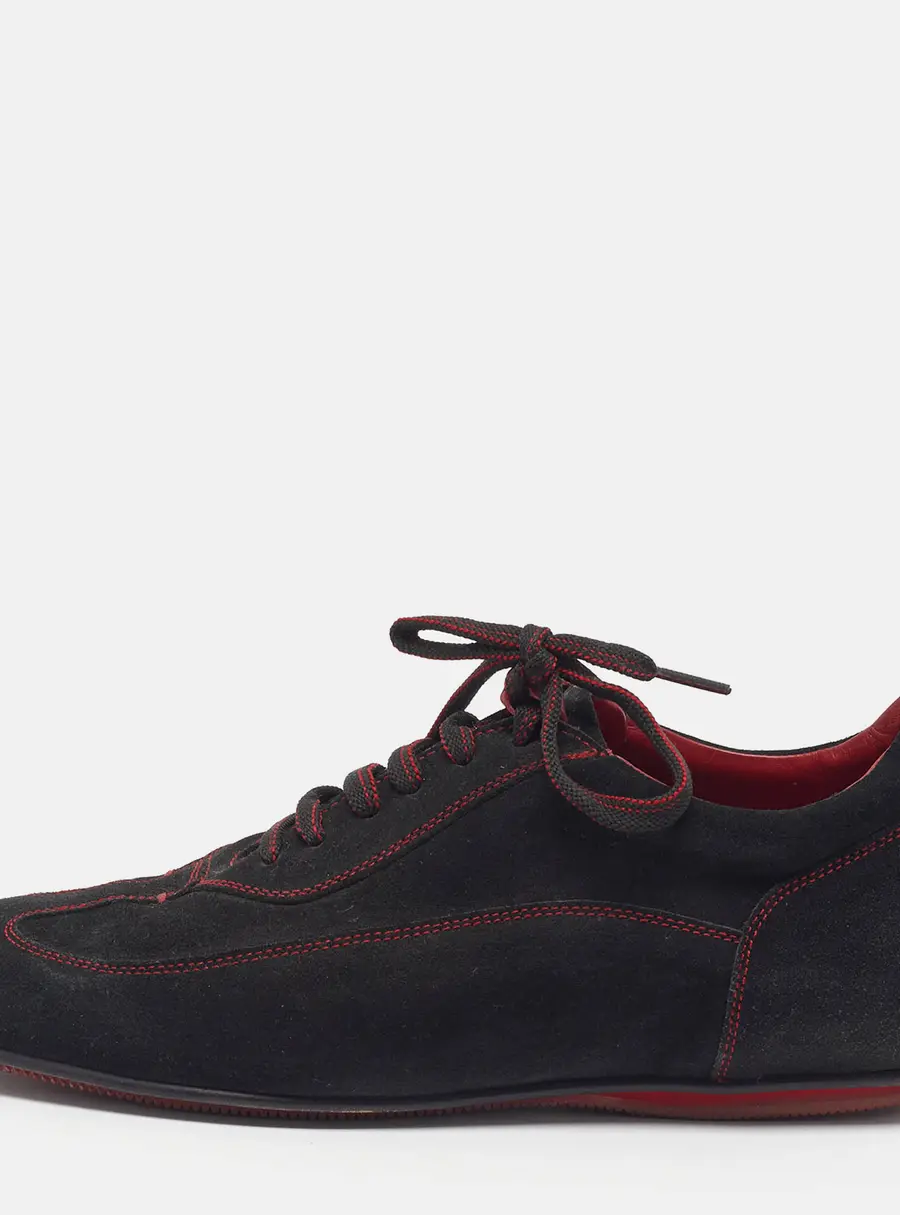 CH Carolina Herrera Size 41 Black Suede Stitch Detail Low Top Sneakers