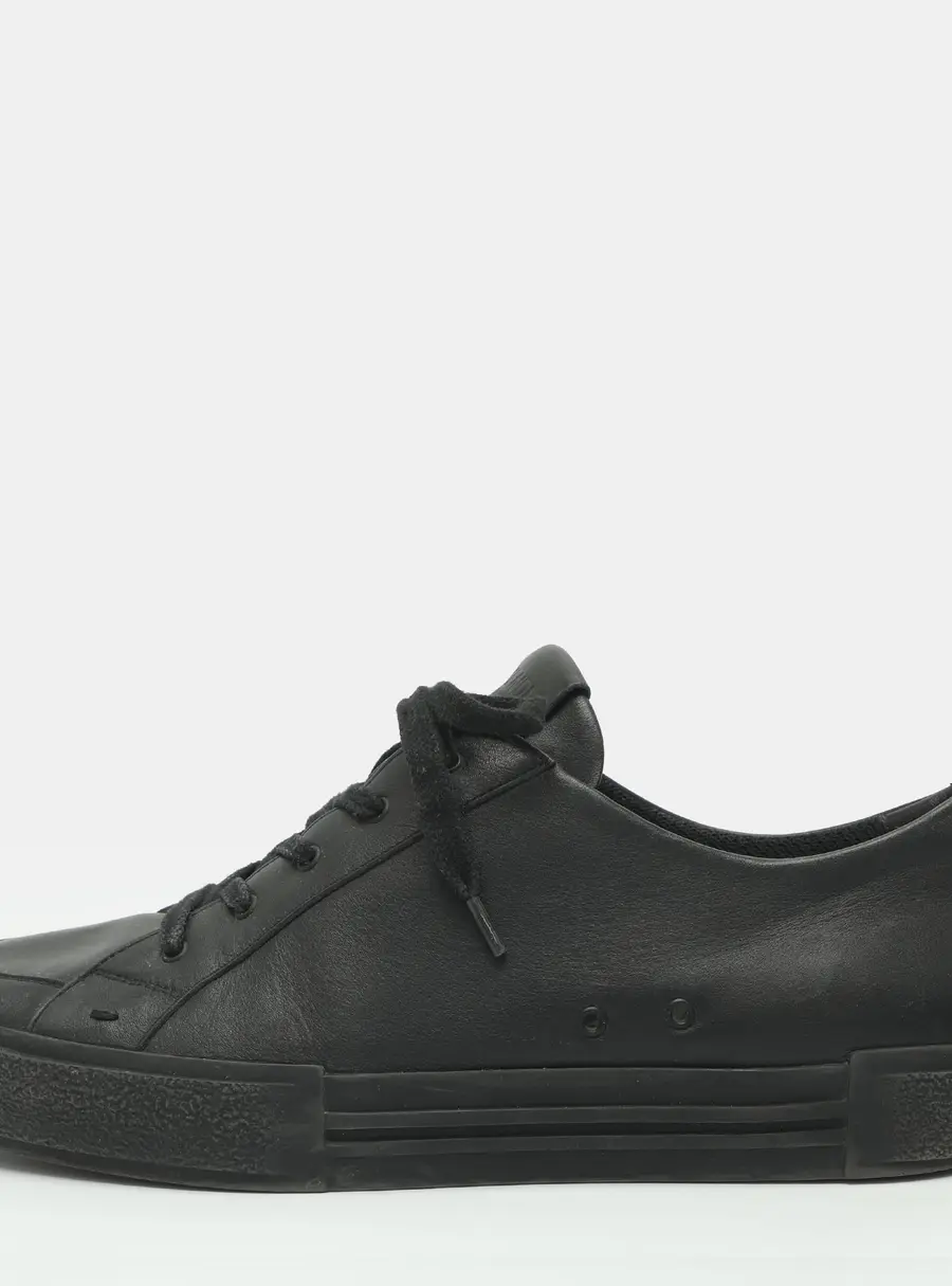 Fendi Size 44 Black Leather Low Top Sneakers