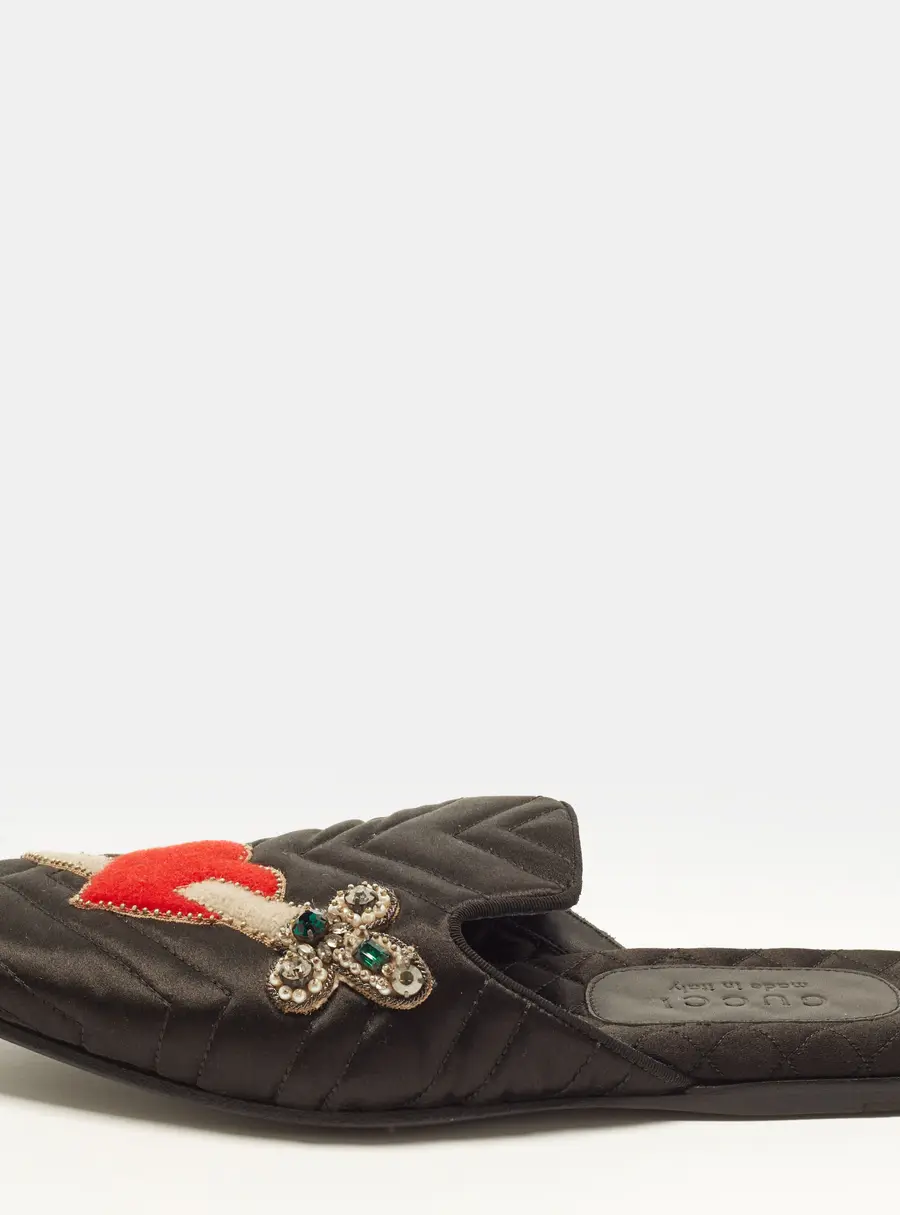 Gucci Size 40 Black Quilted Satin Heart and Dagger Flat Mules