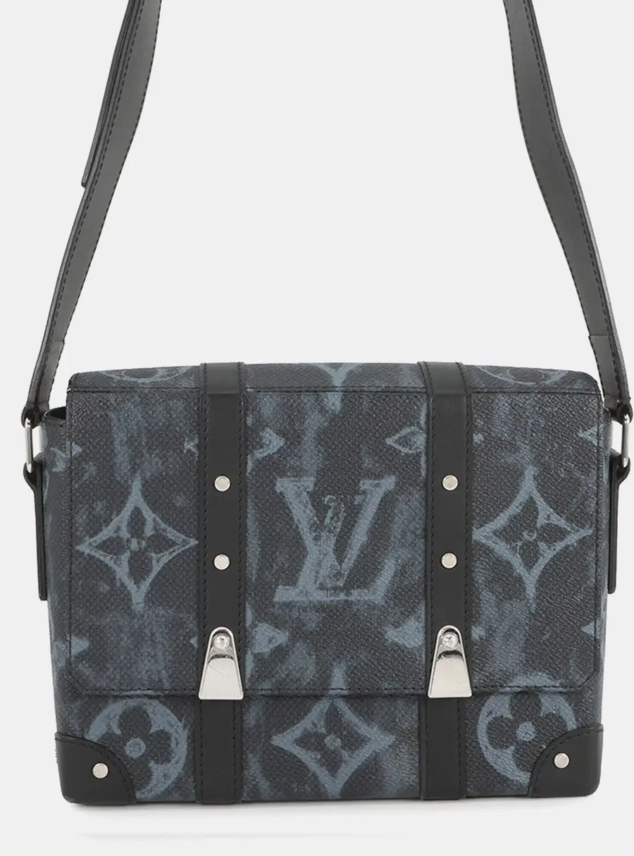 Louis Vuitton Trunk Messenger PM Noir Monogram Canvas Messenger Bag