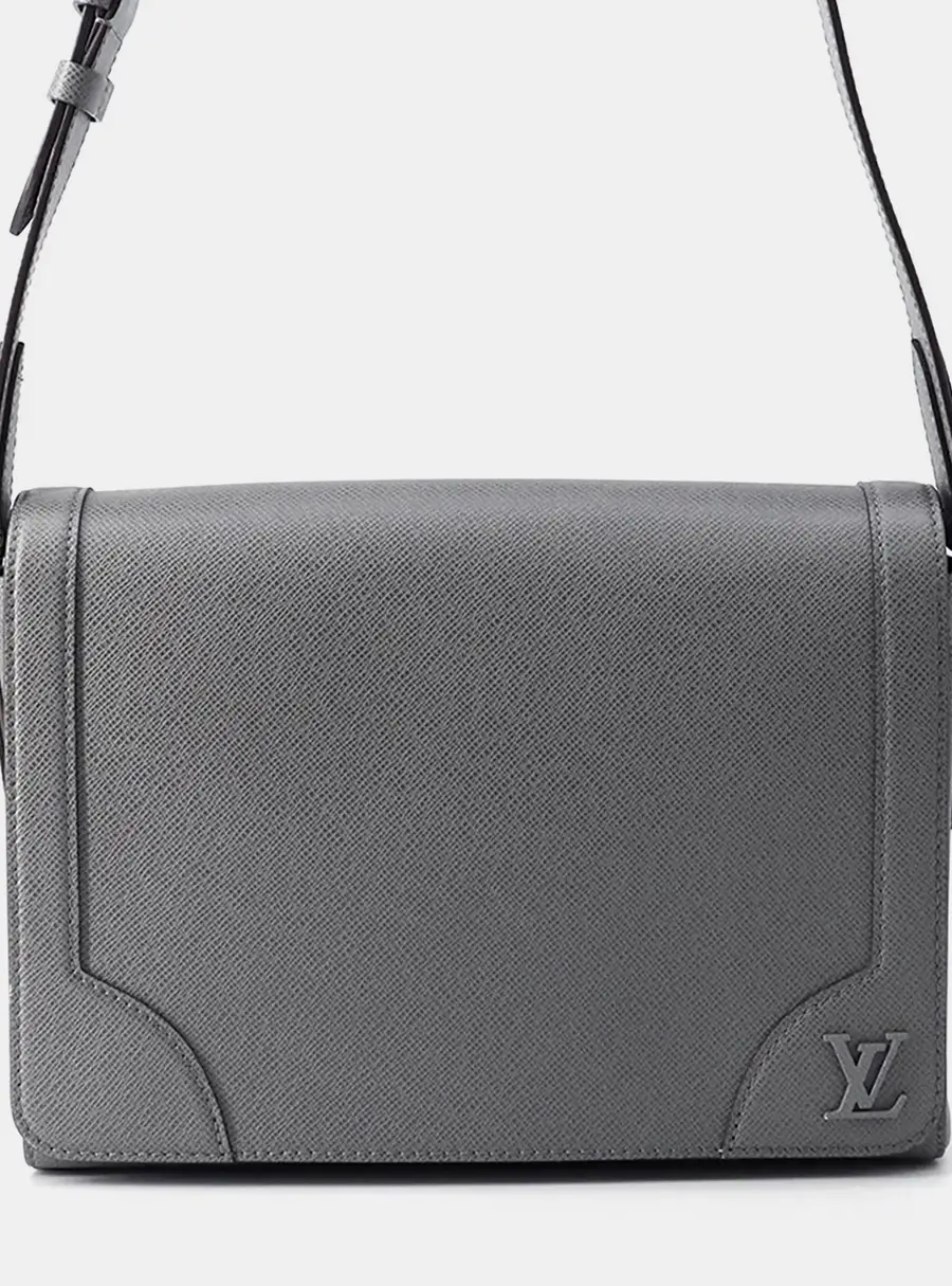 Louis Vuitton New Flap Messenger Gris Taiga Leather Crossbody Bag