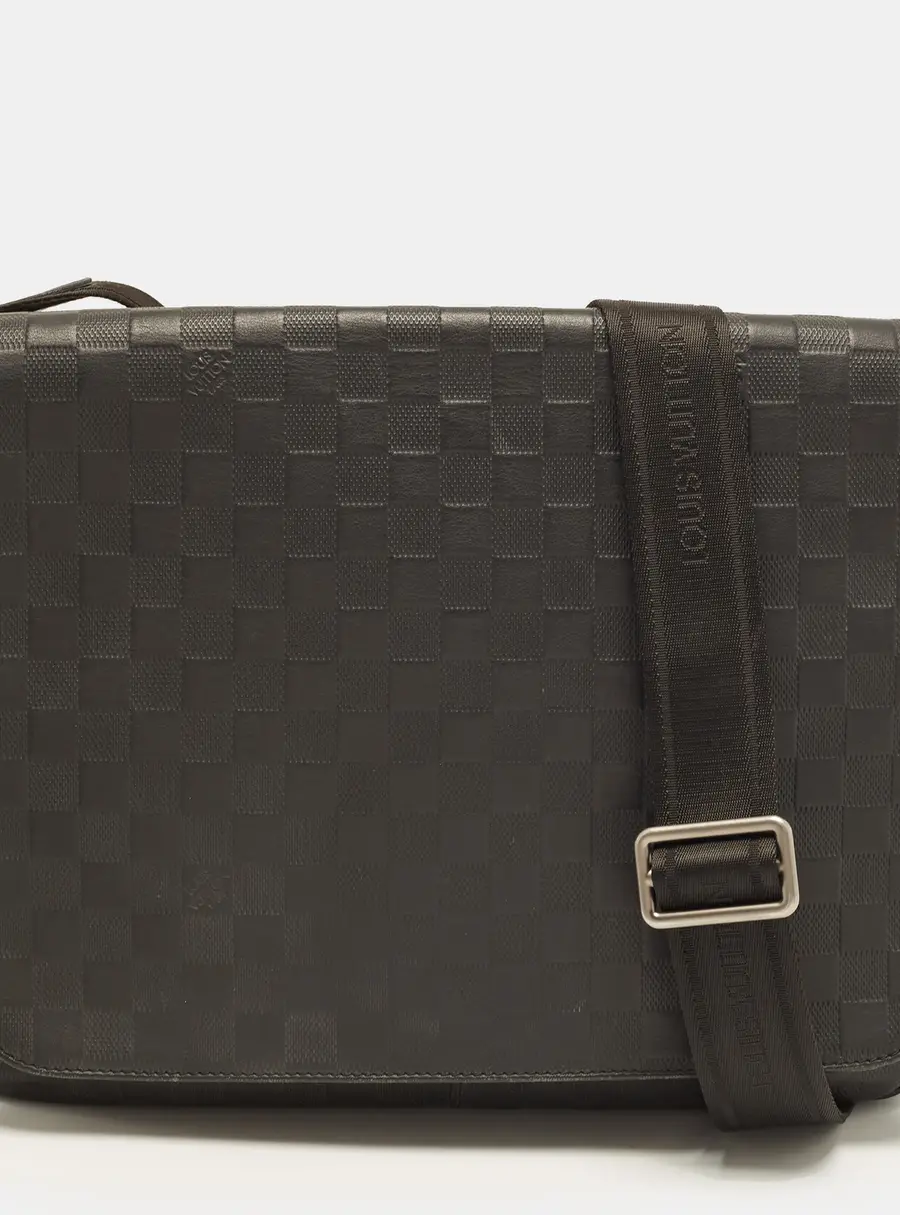 Louis Vuitton District Black Damier Infini Messenger Bag