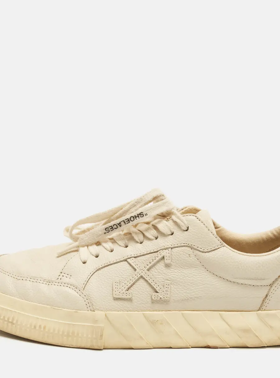 Off-White Vulcanized Size 43 Grey Leather Low Top Sneakers