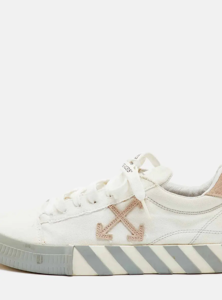 Off-White Vulcanized Size 42 White/Beige Canvas and Suede Low Top Sneakers
