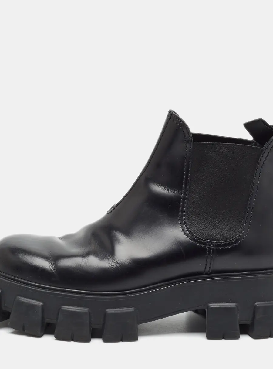 Prada Monolith Size 42 Black Leather Chelsea Boots