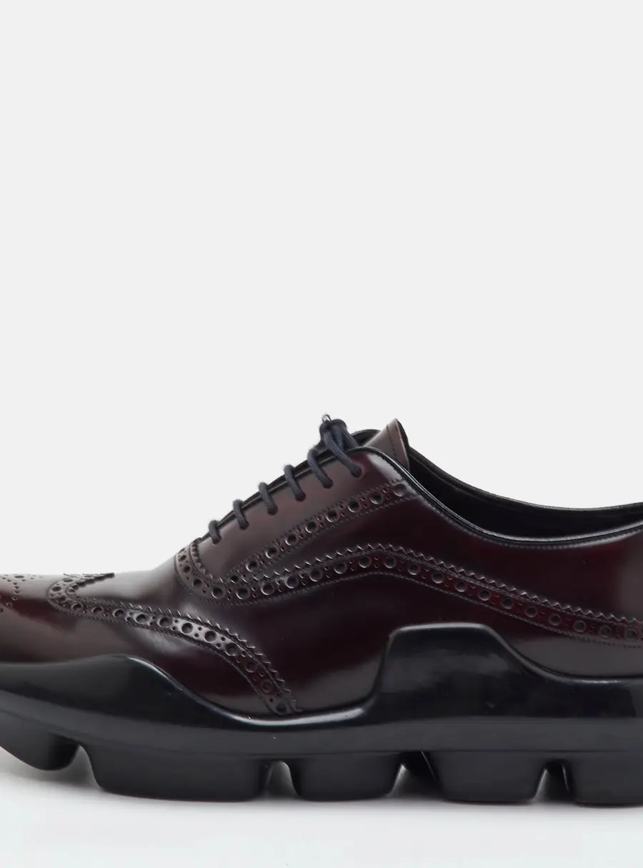 Prada Size 42 Burgundy Brogue Leather Wingtip Lace Up Oxfords