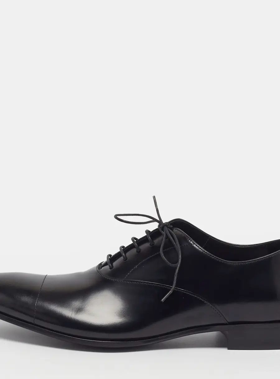 Prada Size 40 Black Leather Lace Up Oxfords