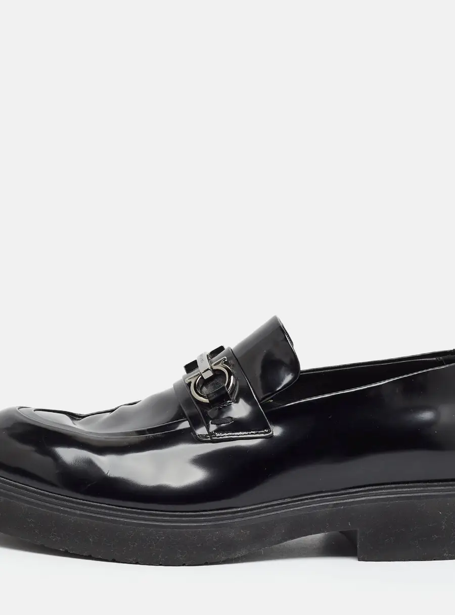 Salvatore Ferragamo Fiorello Size 42.5 Black Patent Leather Lug Sole Loafers