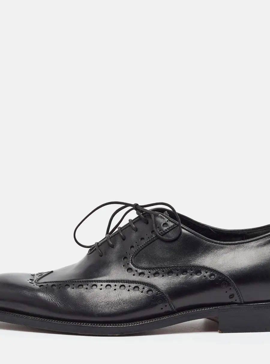 Salvatore Ferragamo Size 41.5 Black Leather Derby