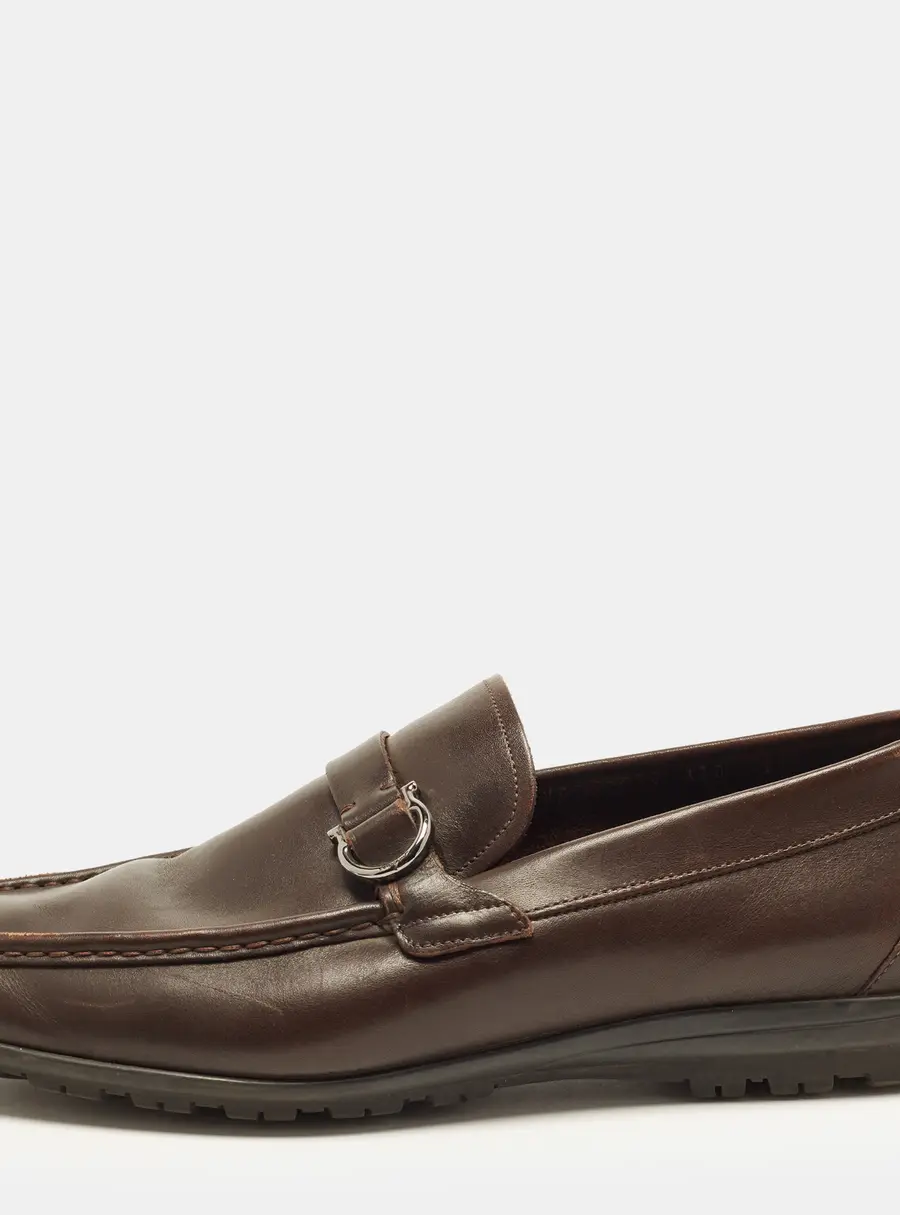 Salvatore Ferragamo Gancini Size 43 Brown Leather Loafers
