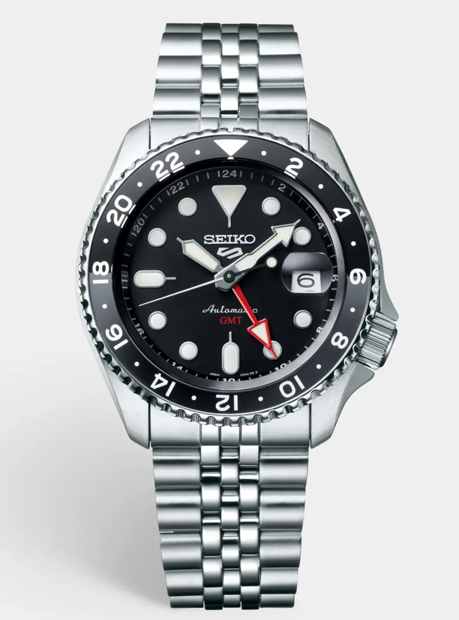Seiko 5 sports SSK001K1 Black Dial Stainless Steel Men's Wristwatch 42.5 mm