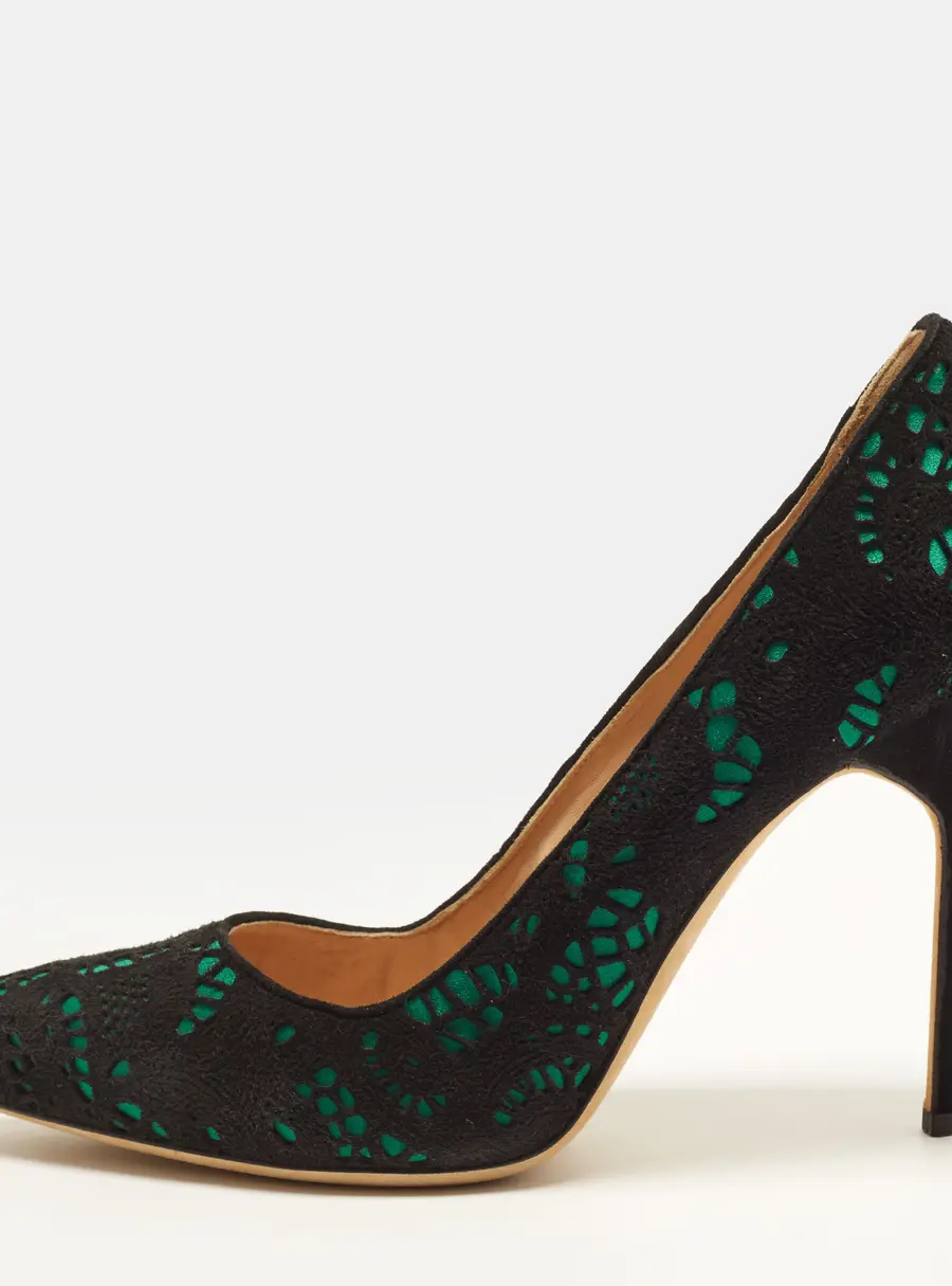 Manolo Blahnik Size 41 Black/Green Suede and Satin Cut-Out Pointed Toe Pumps
