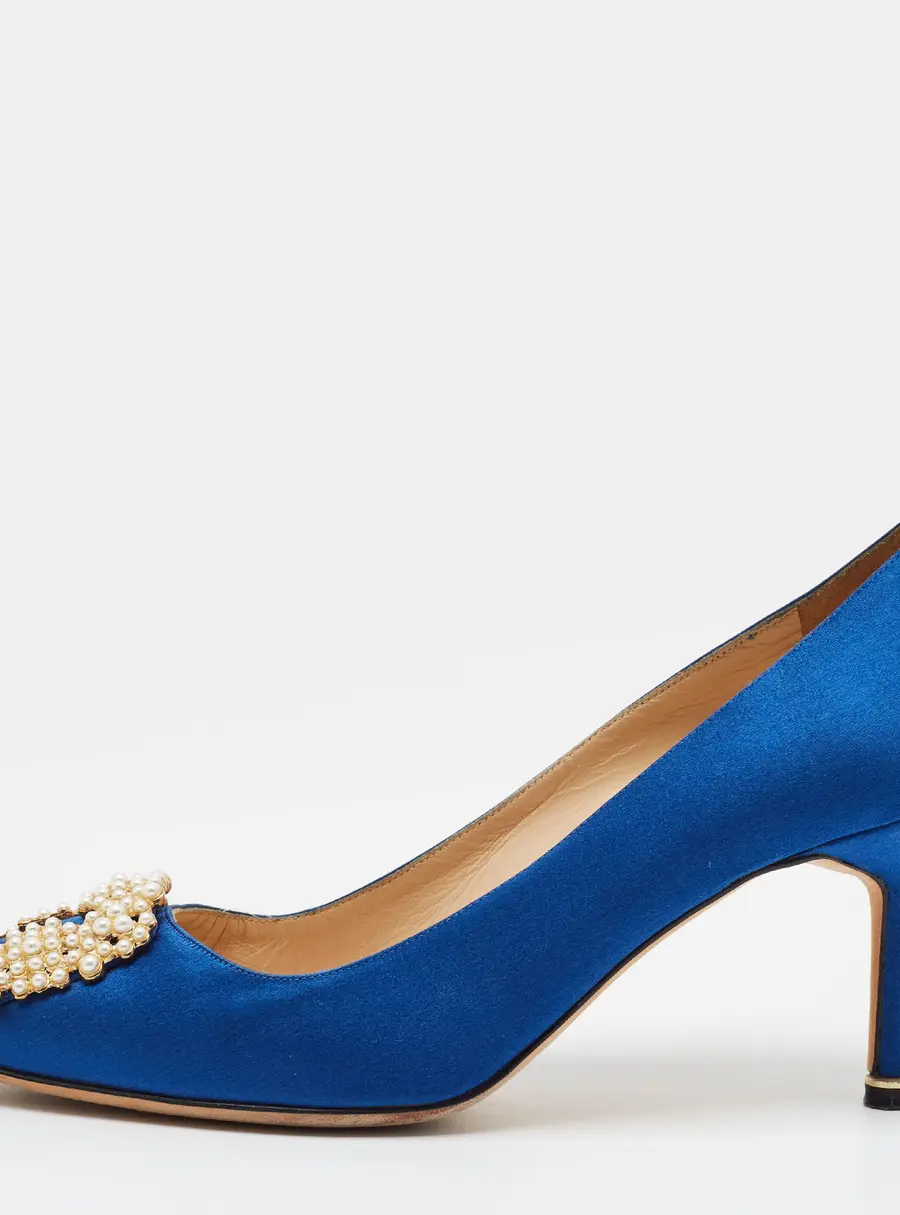 Manolo Blahnik Hangisi Size 37.5 Blue Satin Pumps