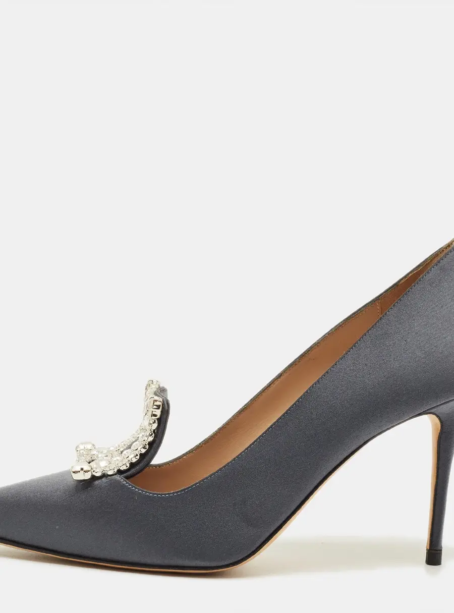 Manolo Blahnik Borlak Size 37.5 Grey Satin Pumps