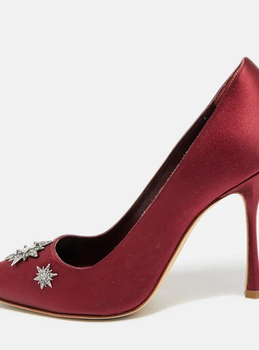 Manolo Blahnik Size 36 Burgundy Satin Stars Embellished Pointed Toe Pumps