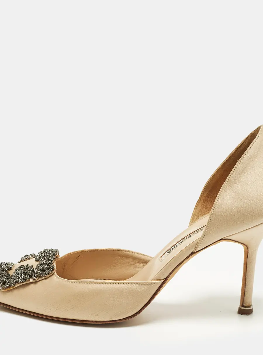Manolo Blahnik Hangisi Size 37.5 Beige Satin D'orsay Pumps