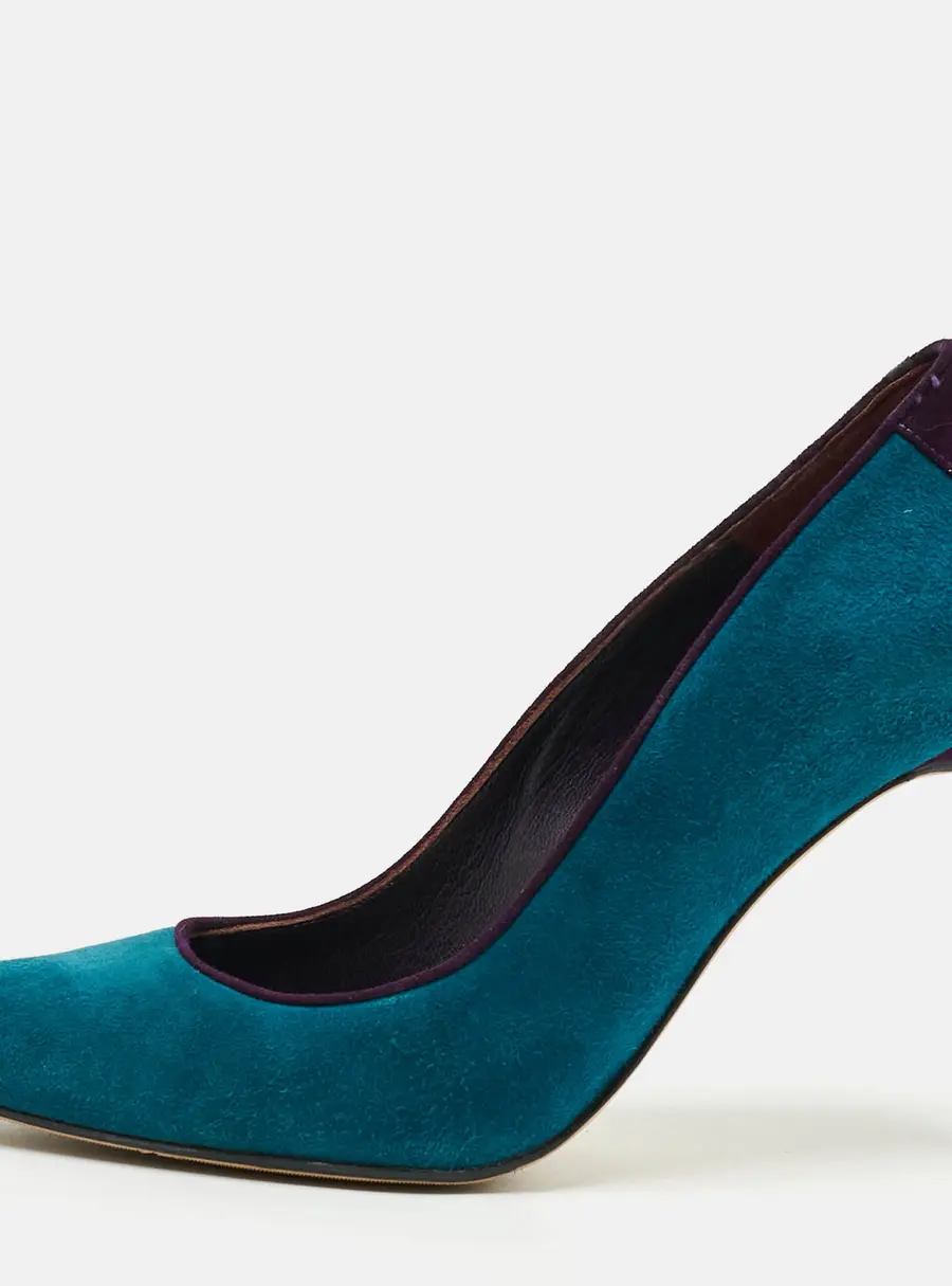 Manolo Blahnik Size 37 Two Tone Suede Pumps