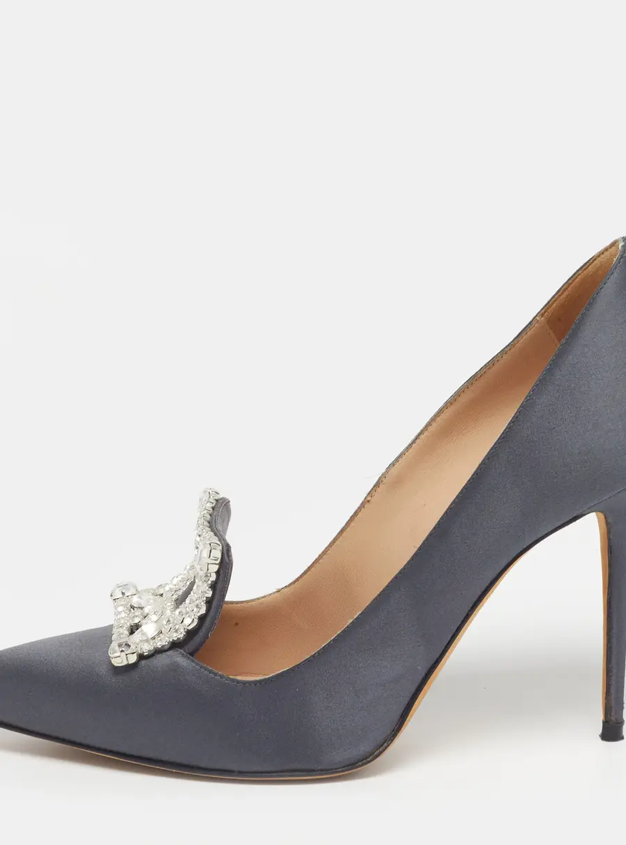 Manolo Blahnik Borlak Size 39.5 Grey Satin Pumps