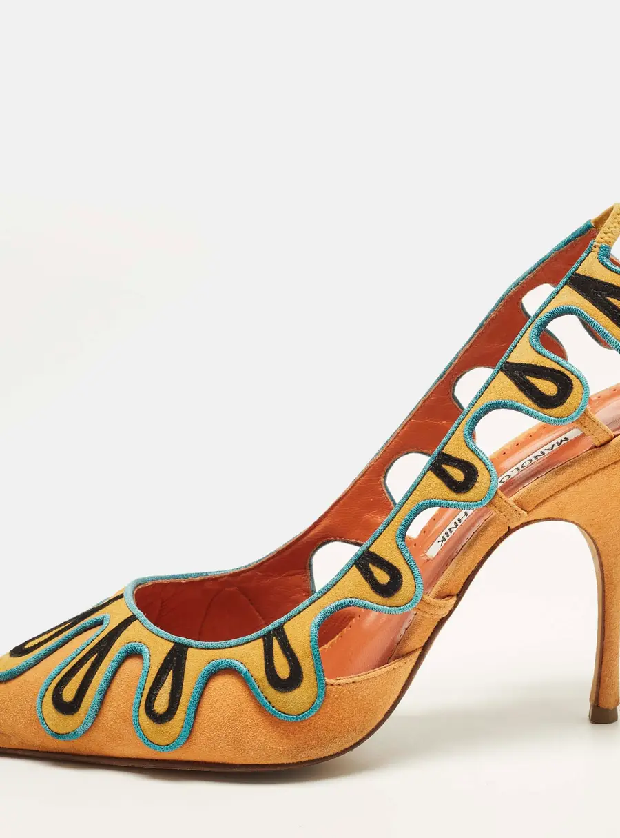 Manolo Blahnik Size 39 Multicolor Suede Slingback Pumps