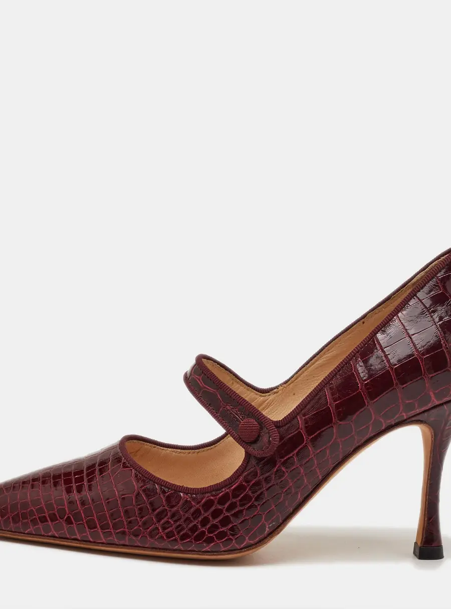 Manolo Blahnik Size 35.5 Burgundy Croc Embossed Leather Mary Jane Pumps