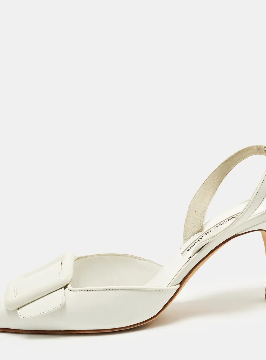 Manolo Blahnik Maysli Size 39.5 White Leather Slingback Pumps